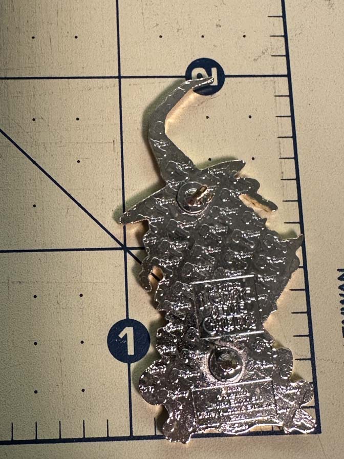 Disney Auctions Lock Shock and Barrel LE500 pin - Image 3