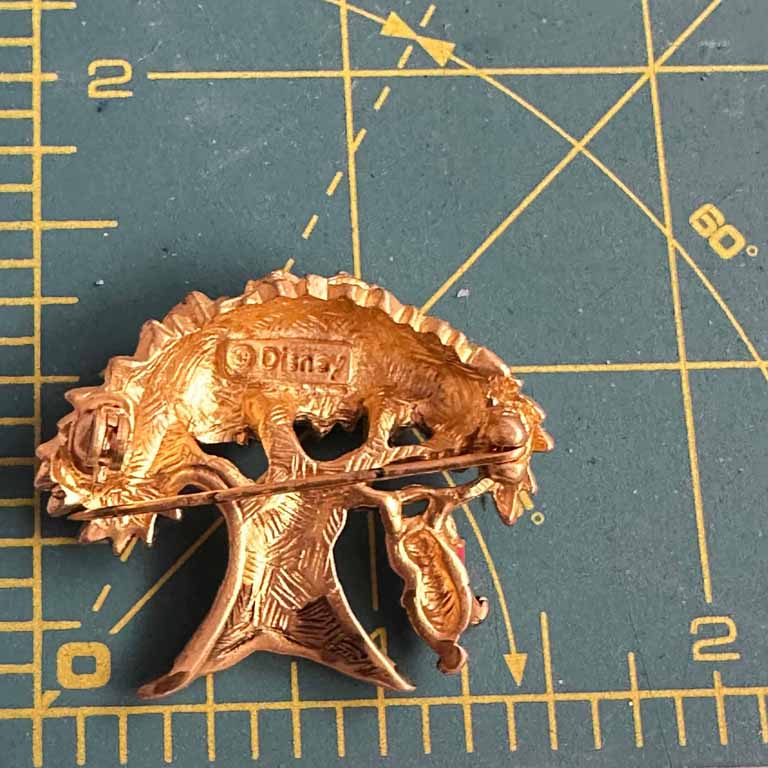 Pooh swinging under a big tree broach pin - Image 2