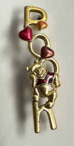 Pooh name with hearts broach pin