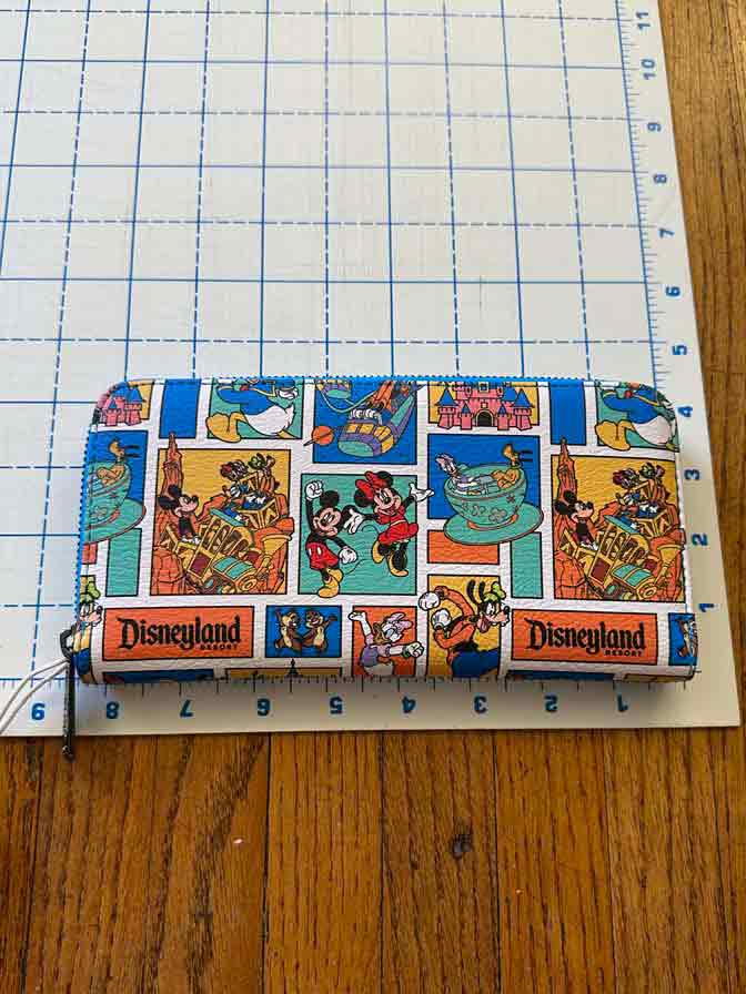 Disney Parks x Loungefly Play in the Park wallet. - Image 2