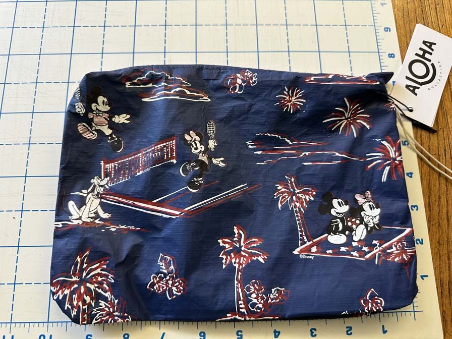 Disney Tommy Bahama Aloha Collection Summer Kickoff Day Tripper Pouch - Image 2