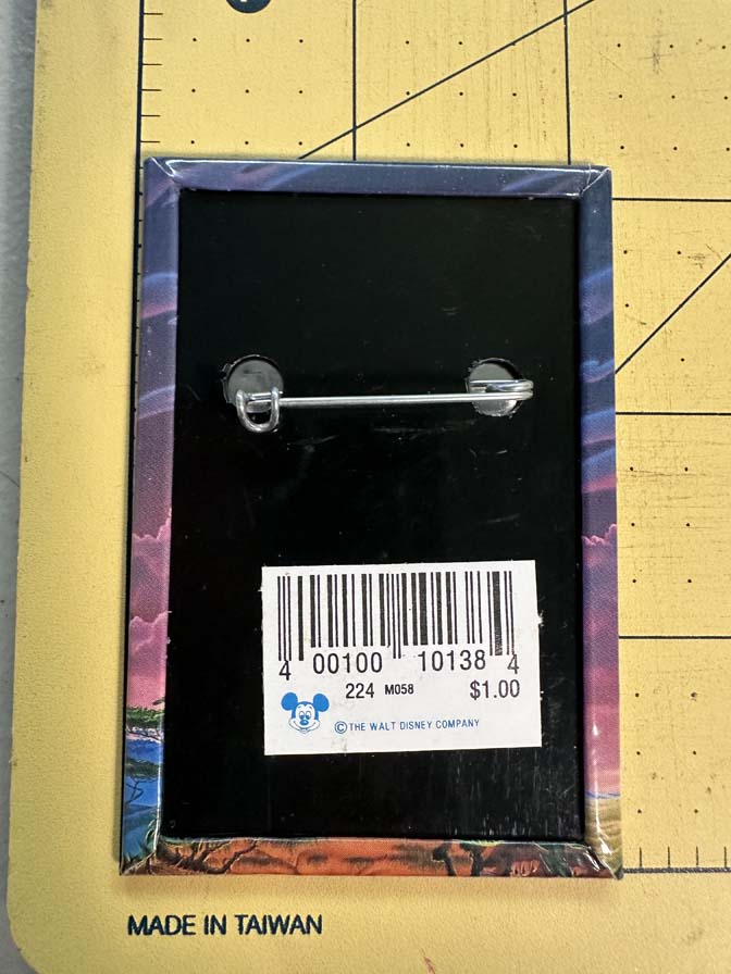 Lion King Poster Button from 1994 - Image 2