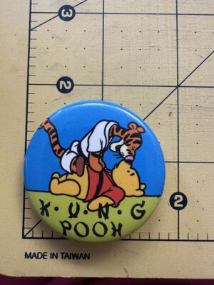 2001 Disney button featuring Winnie the Pooh and Tigger