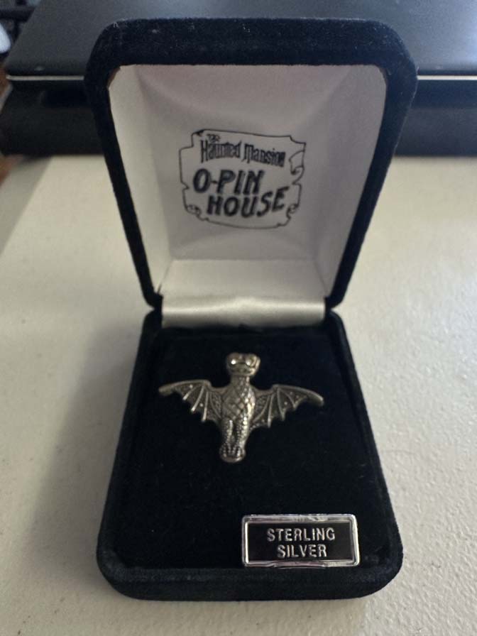 2009 limited edition "Haunted Mansion O'Pin House" sterling silver and marcasite bat pin from the Disneyland Resort - Image 2