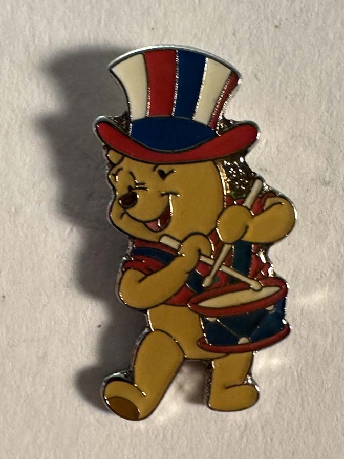 Japan - Pooh - Through the Holidays - Mini 8 Pin Set - JDS - Image 7