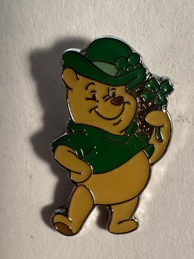 Japan - Pooh - Through the Holidays - Mini 8 Pin Set - JDS - Image 9