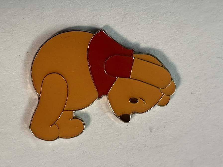 JDS - Pooh - Face Down Pin