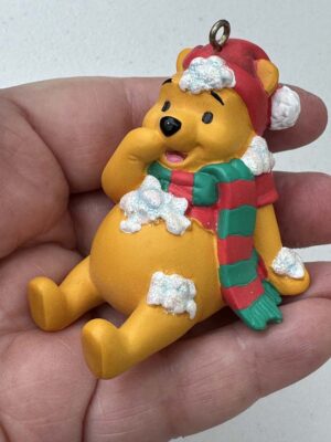 1999 Hallmark "Merry Miniatures" Winnie the Pooh Christmas ornament