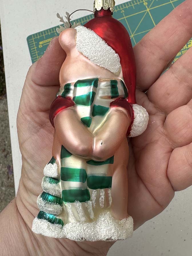 Santa's Best Disney Winnie the Pooh blown glass ornament - Image 2
