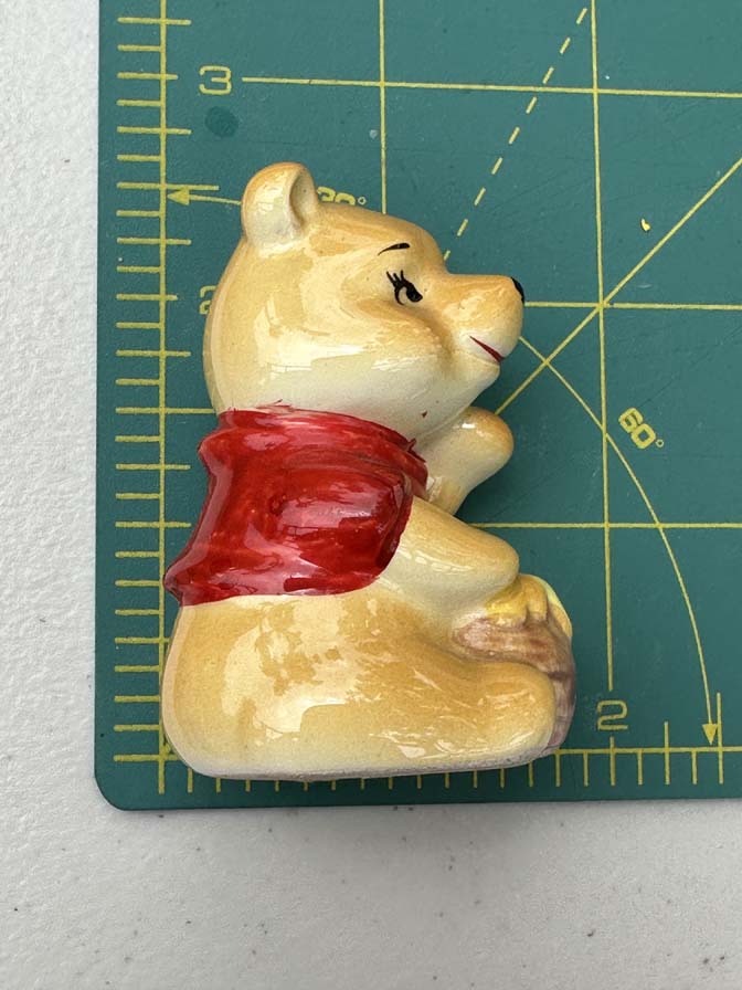 Walt Disney Productions Winnie the Pooh ceramic figurine made in Japan - Image 2