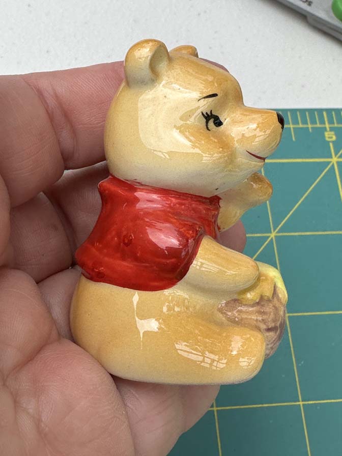 Walt Disney Productions Winnie the Pooh ceramic figurine made in Japan - Image 5