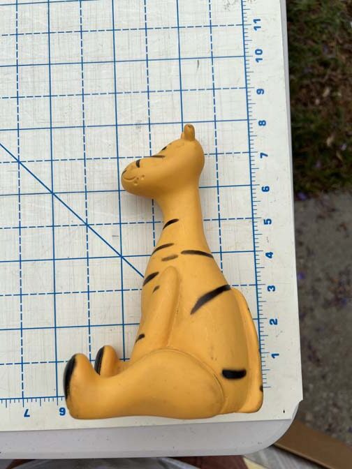 Vintage 1966 Walt Disney Productions Tigger squeeze toy by Holland Hall - Image 2
