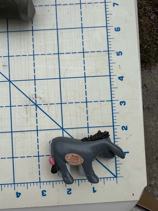 PVC figurine of Eeyore - Image 3