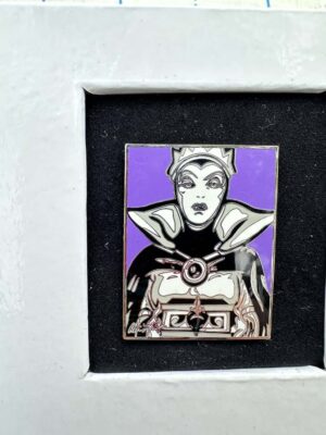 Disney Pin Boxed Evil Queen Art Allison Leftcort Color Portrait Snow White