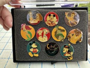 Disney 10th Anniversary Plate Pin Set