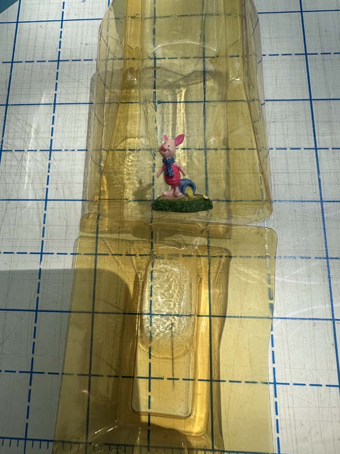 Disney Tiny Kingdom Winnie the Pooh Piglet - Image 4
