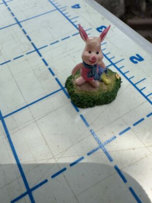 Disney Tiny Kingdom Winnie the Pooh Piglet