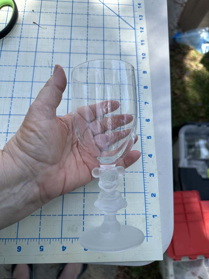 Disney collectible wine glass, specifically featuring a frosted glass stem sculpted in the likeness of Minnie Mouse - Image 2