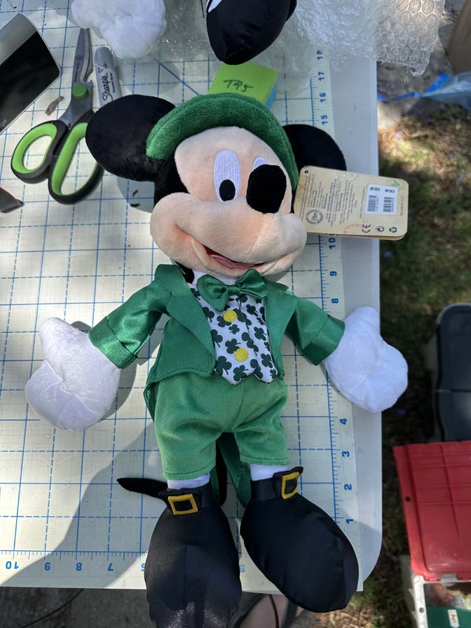 Disney Store Authentic Dublin Irish Shamrocks Minnie and Mickey New with tags featuring detailed clover patterns on their clothing - Image 6