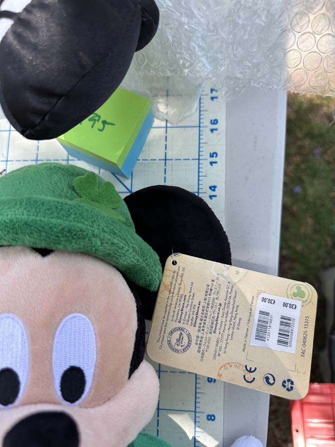 Disney Store Authentic Dublin Irish Shamrocks Minnie and Mickey New with tags featuring detailed clover patterns on their clothing - Image 7