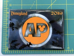 2019 Disneyland Resort Annual Passholder exclusive button featuring a Halloween theme with bats