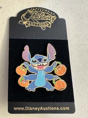 Disney Auctions LE1000 "Stitch Goes Trick or Treating" pin